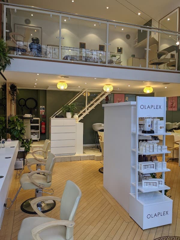 Haringtons Hairdressing - Hair Salons in halifax