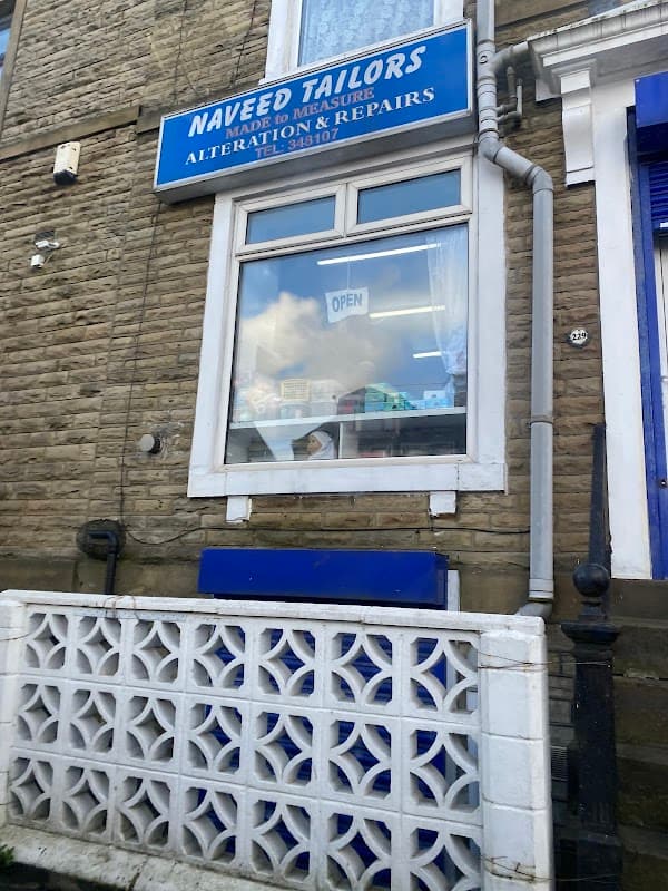 Naveed Tailors Asian Specialists - Tailors in halifax