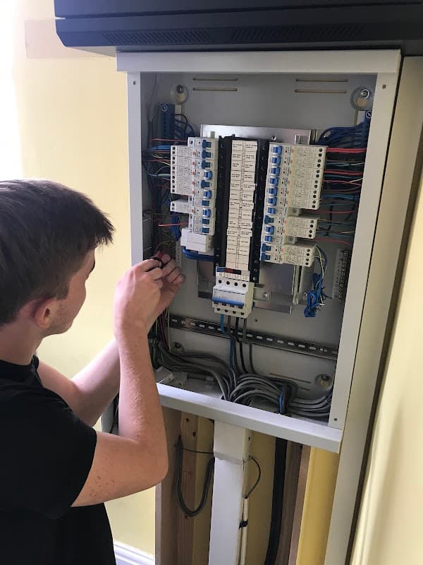 Clive Roberts Electrical - Electricians in harrogate