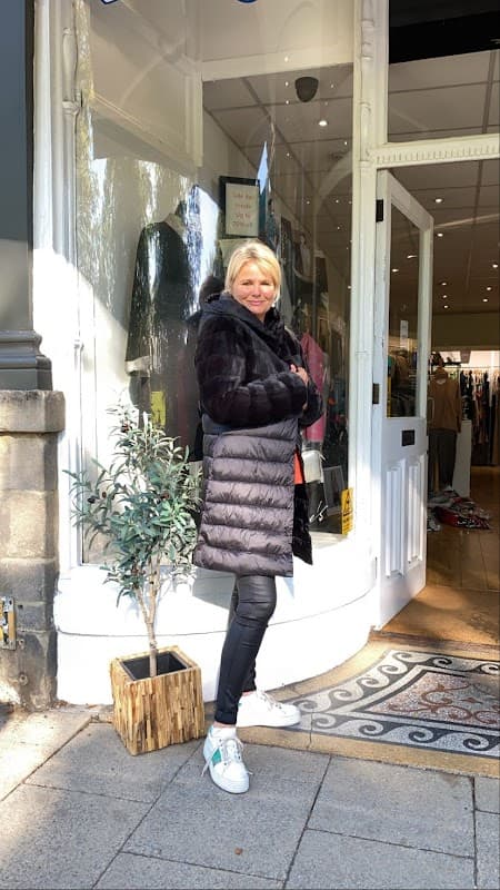 Georgies - Clothes Shops in harrogate