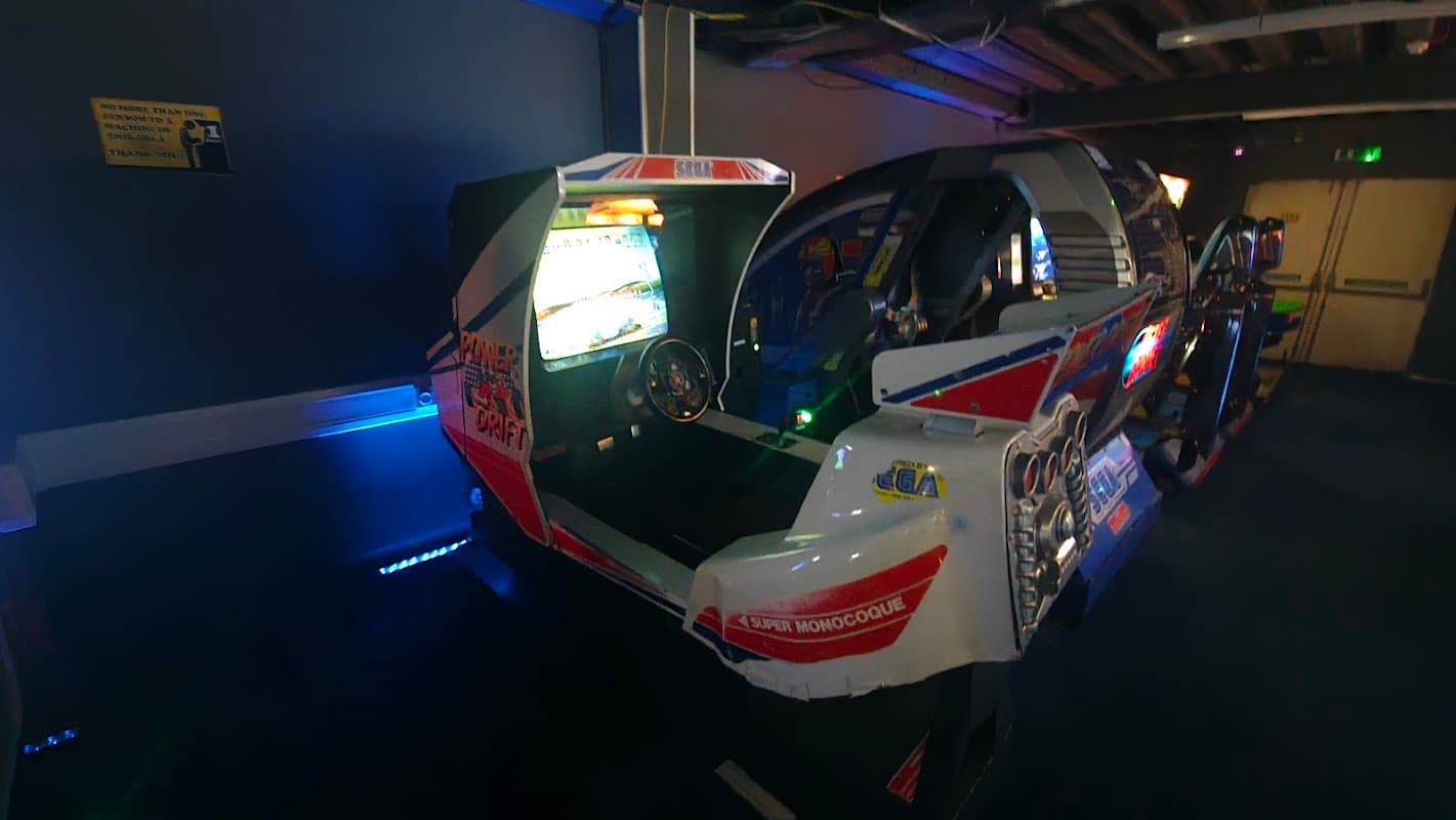 Abbey Retail Park - Shopping Centres in headingley