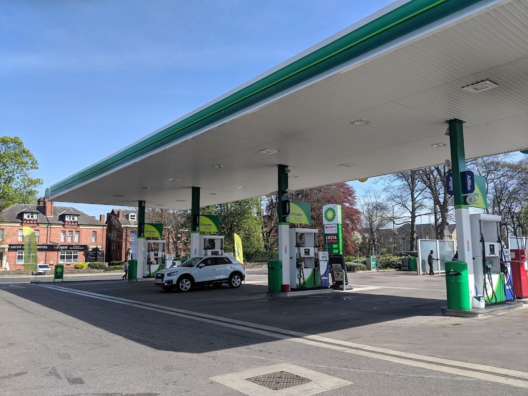 BP SPAR St Chads - Petrol Stations in headingley