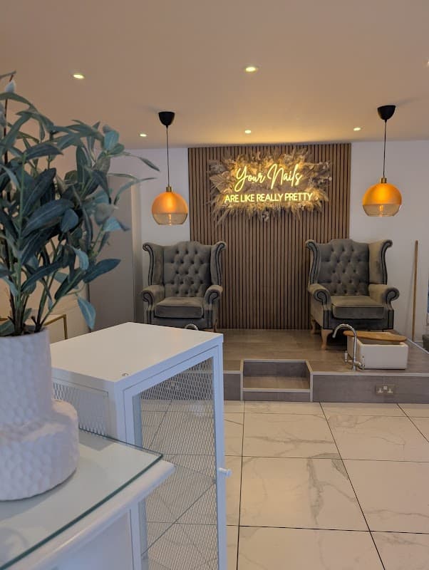 Bows Boutique Nail & Beauty Bar - Beauty Salons in heckmondwike
