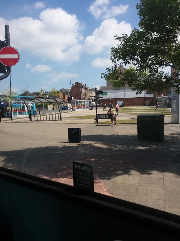 Bus Stop at Heckmondwike Hub - Bus Stops in heckmondwike