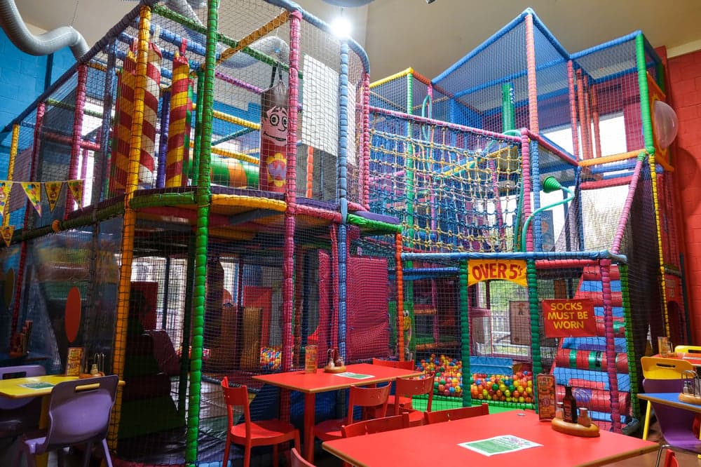 Kingstown Wacky Warehouse - Entertainment in hedon