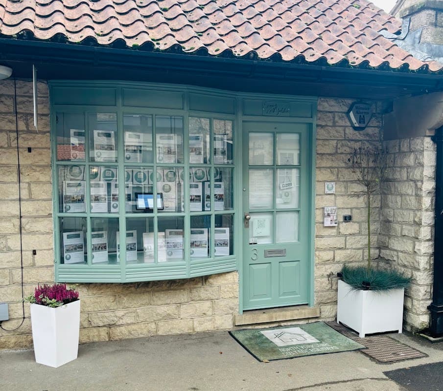 North Yorkshire Cottage Holidays - Estate Agents in helmsley