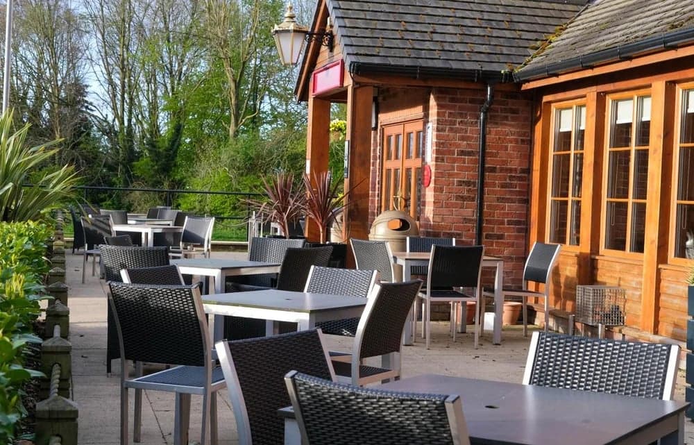 Dining at Wingfield Farm - Dining & Carvery in hessle
