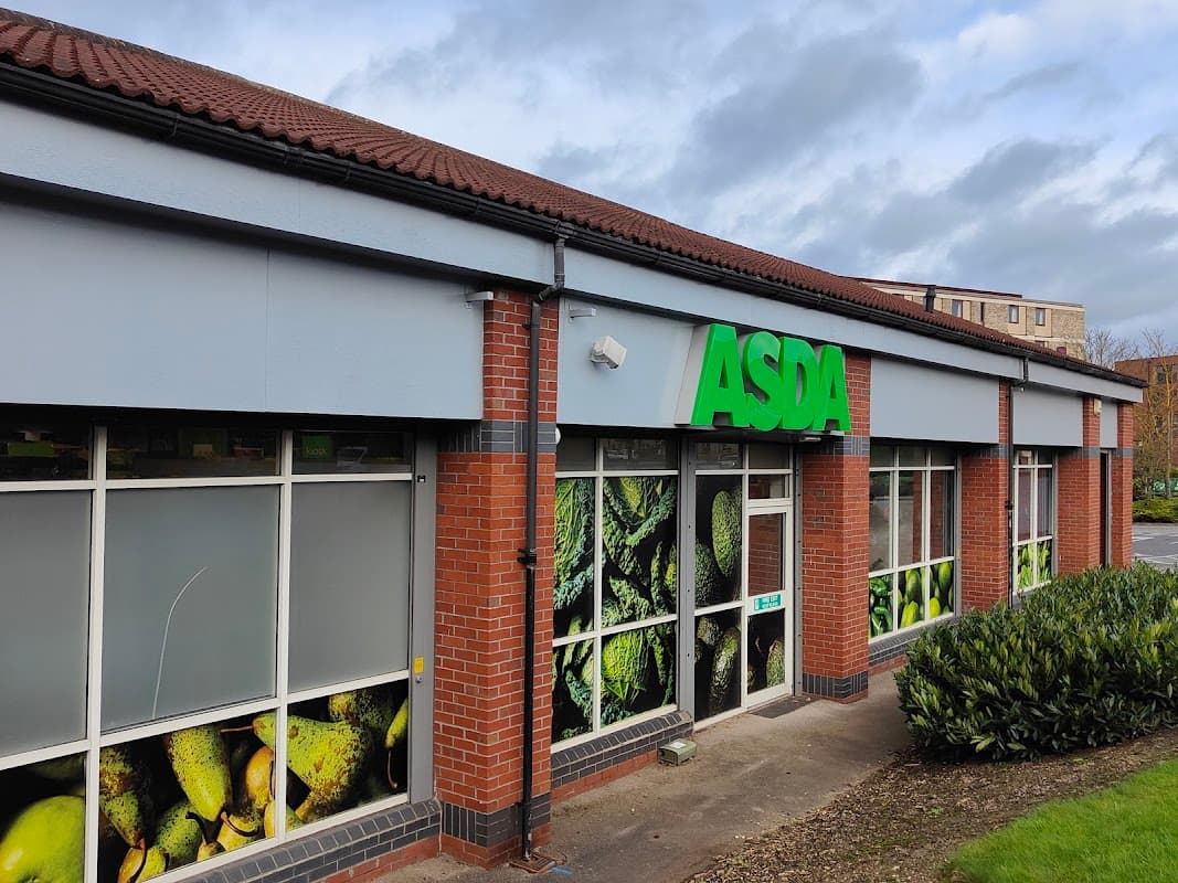 Bus Stop at Layerthorpe Asda - Bus Stops in heworth