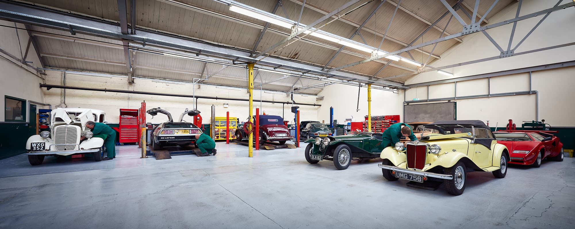 IK Sport Classic - Garages in holme valley