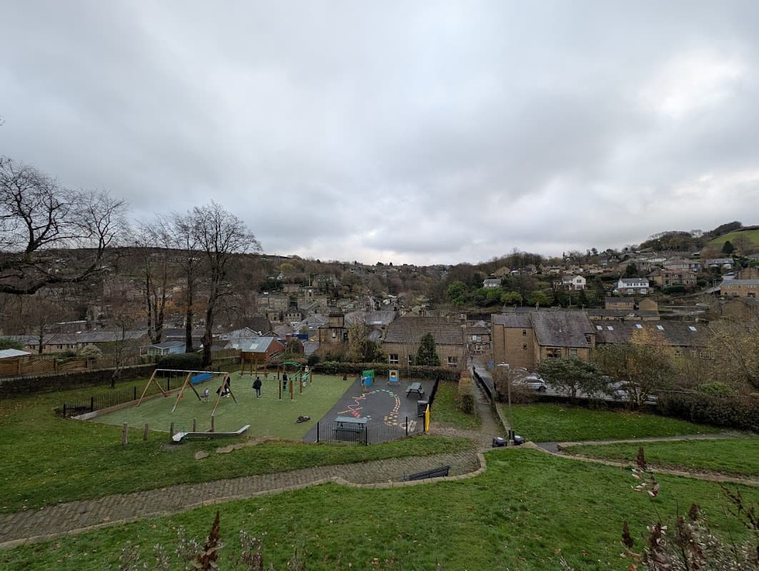 Victoria Park - Park in holmfirth