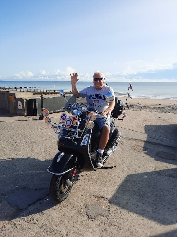 John Green - Garages in hornsea