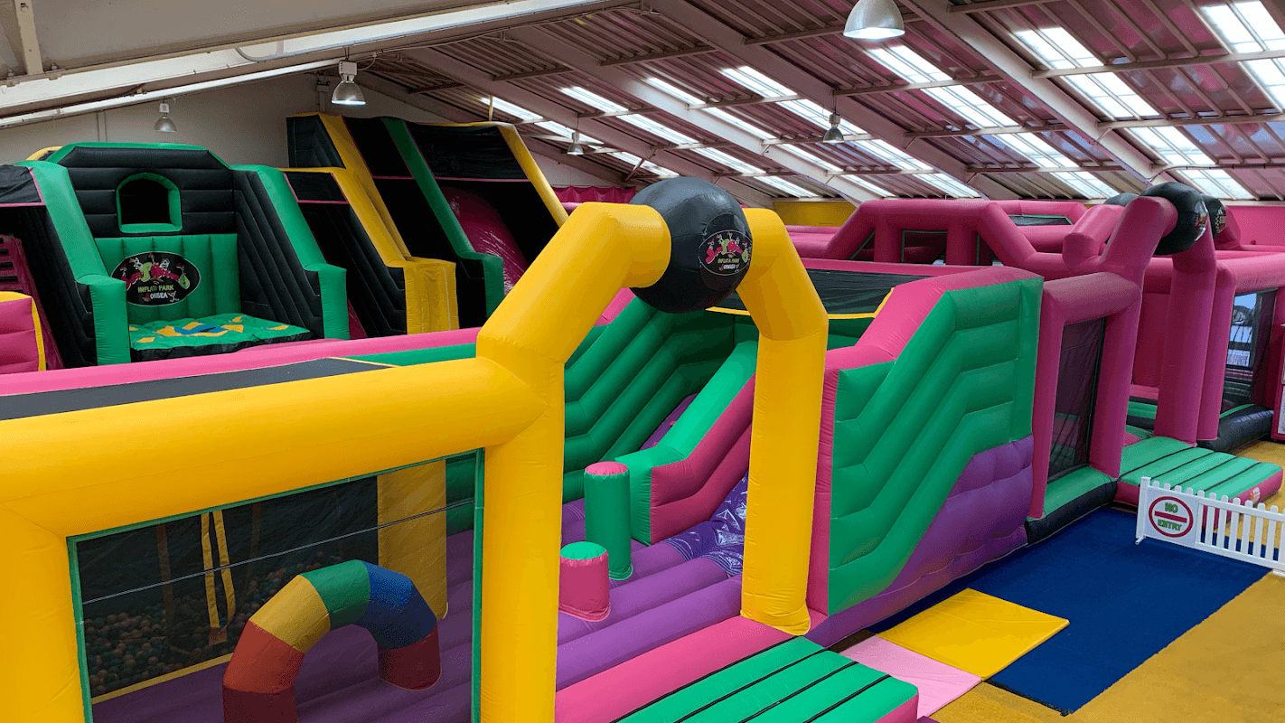 Jump Around Inflata-park - Entertainment in hornsea