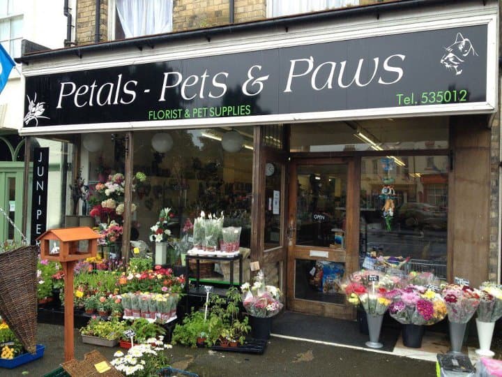 Petals Pets & Paws - Florists in hornsea