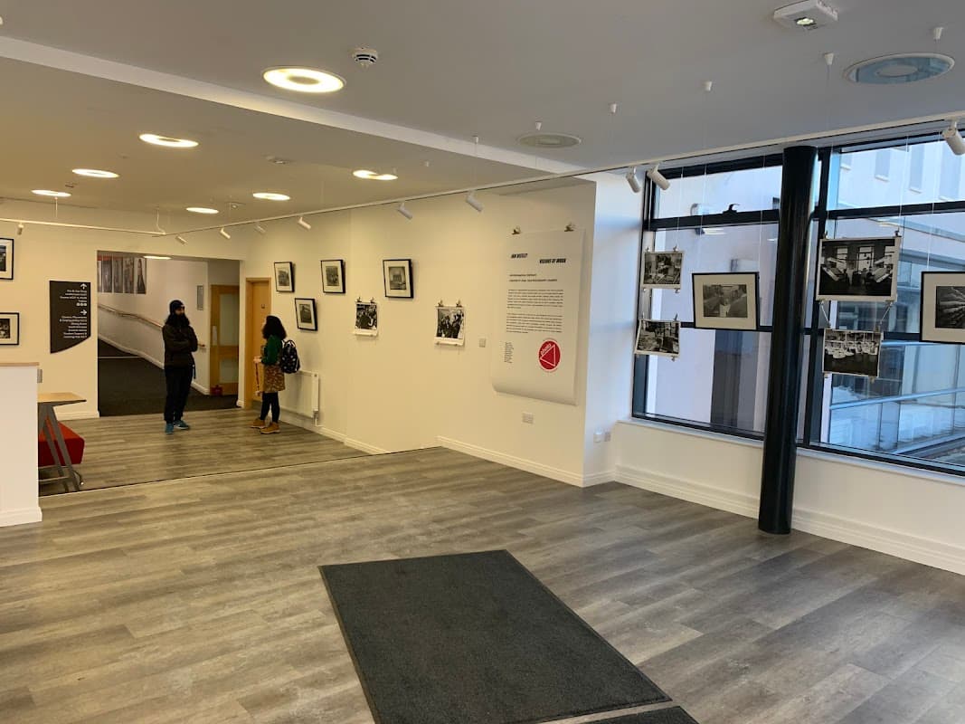 Brownberrie Gallery (Leeds Trinity University) - Gallery in horsforth
