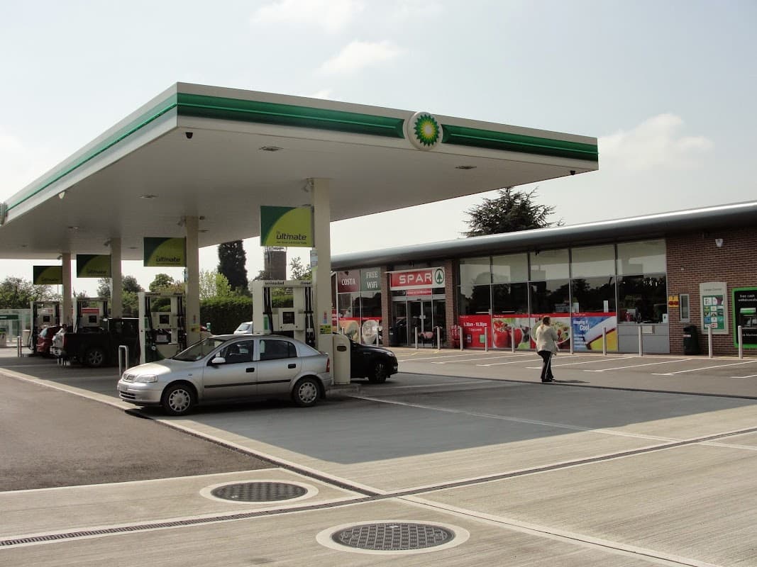 Longs Corner Service Station - Petrol Stations in howden