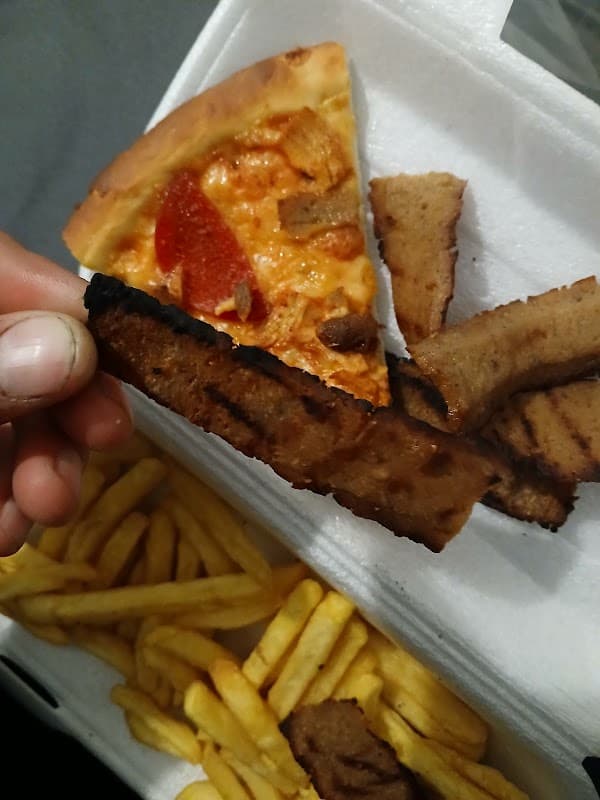 Chicken Hut & Pizza - Takeaway in huddersfield