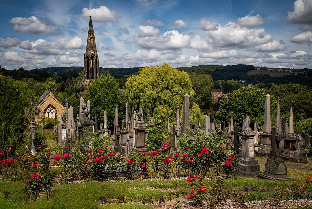 Edgerton Cemetery - Cemeteries in huddersfield