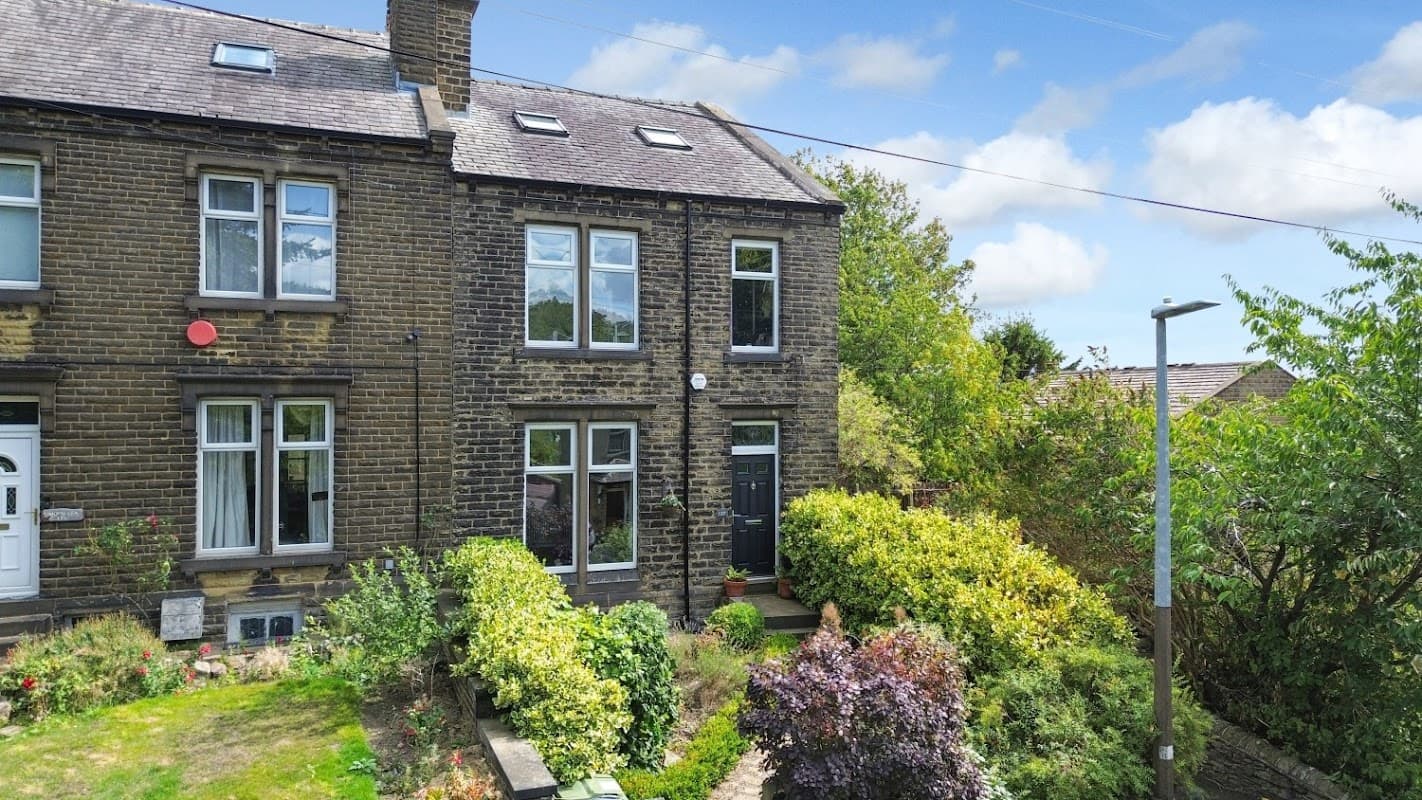 EweMove - Estate Agents in huddersfield