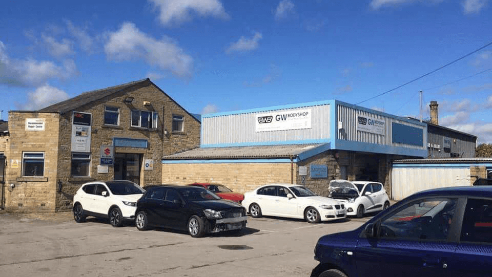 GW Bodyshop Ltd - Garages in huddersfield