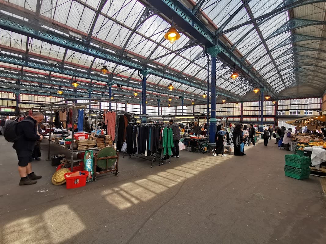 Huddersfield Second Hand Market - Market in huddersfield