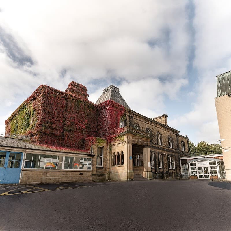 Royds Hall, A SHARE Academy - Secondary Schools in huddersfield