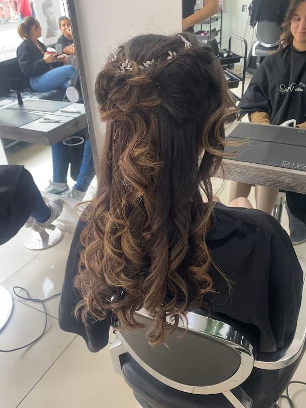 Studio 11 Hair Salon - Hair Salons in huddersfield