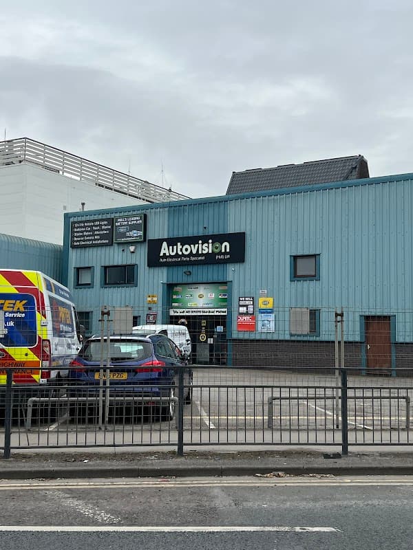 Autovision - Car Parts in hull