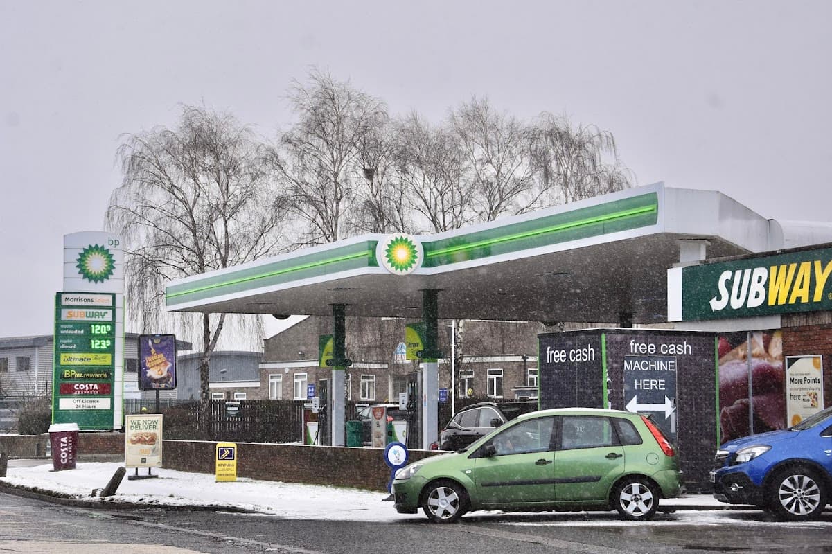 bp - Petrol Stations in hull