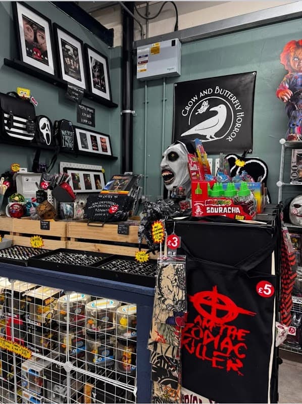 Crow Butterfly Horror - Market in hull