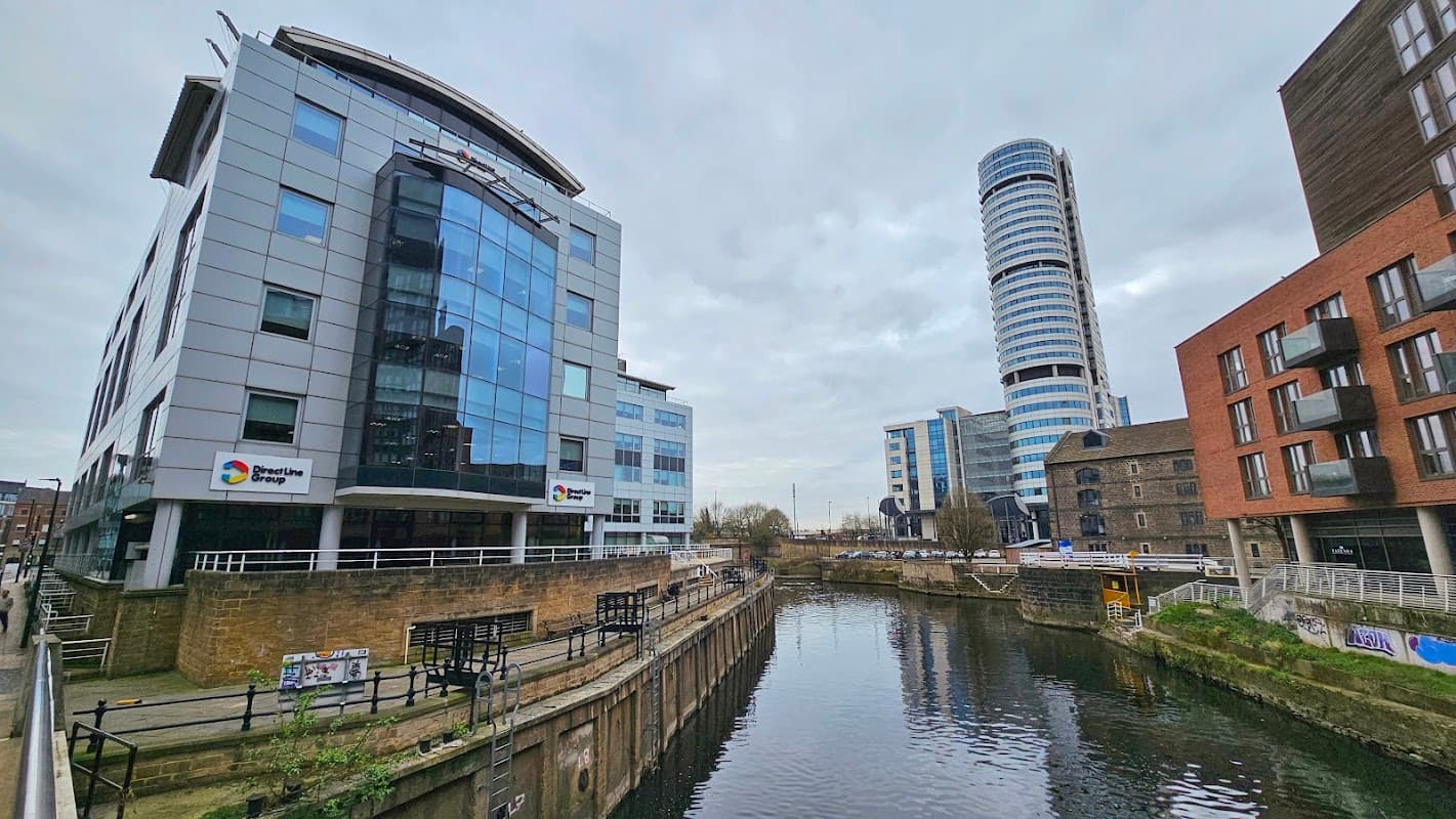 Green Flag - Insurance in hunslet