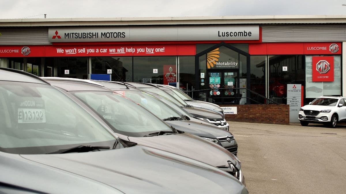 Luscombe Mitsubishi Leeds - Car Dealers in hunslet