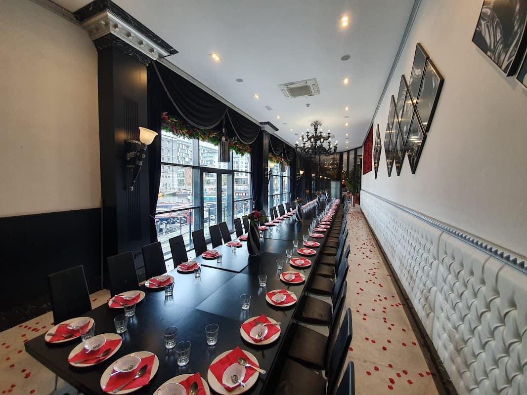 Dining at Mumtaz Leeds in hunslet