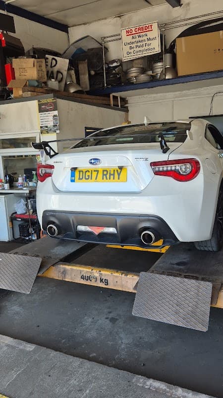 Jamaat Tyres - Garages in keighley