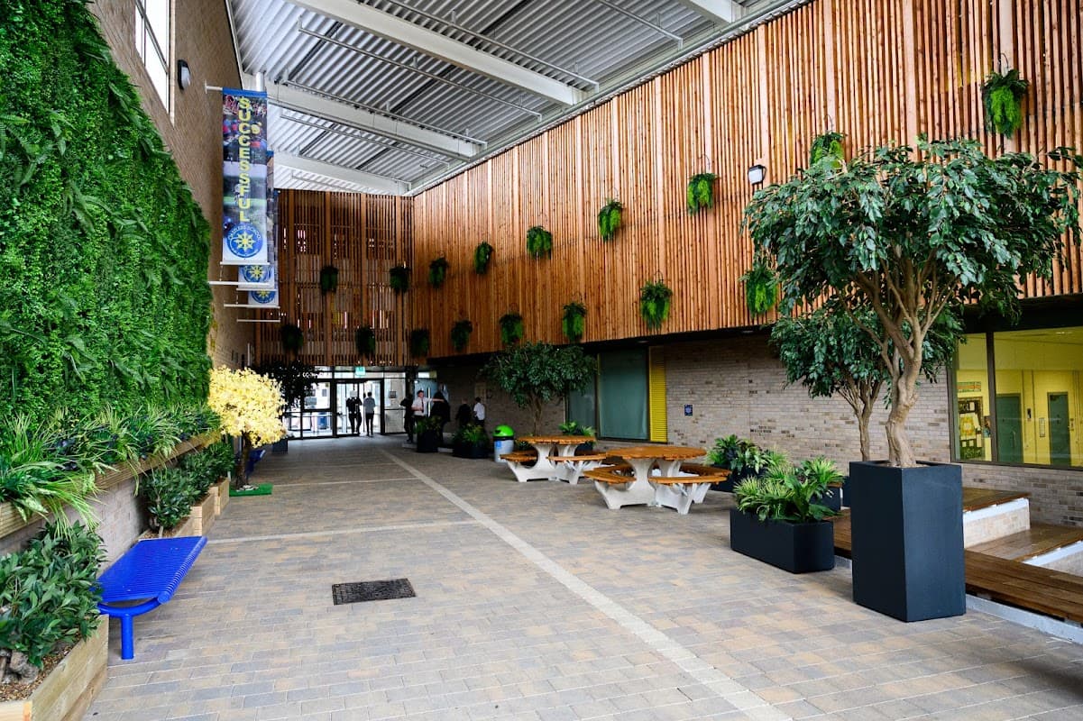 Oastlers School Keighley - Primary Schools in keighley