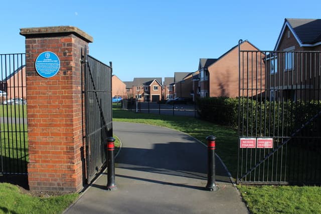 Former barnbow Royal Ordnance factory entrance blue plaque - Historic Site in killingbeck