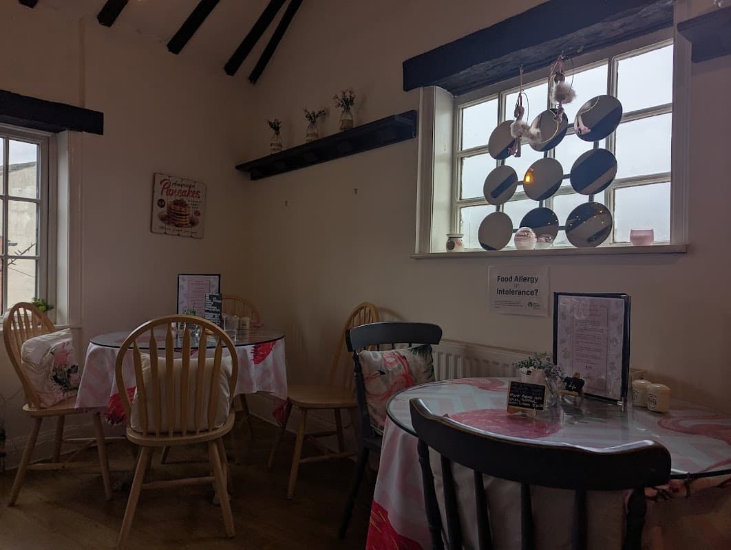 Flamingos - Tea Rooms in knaresborough