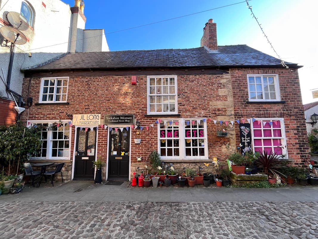 Jil Long Hairdressing - Hair Salons in knaresborough