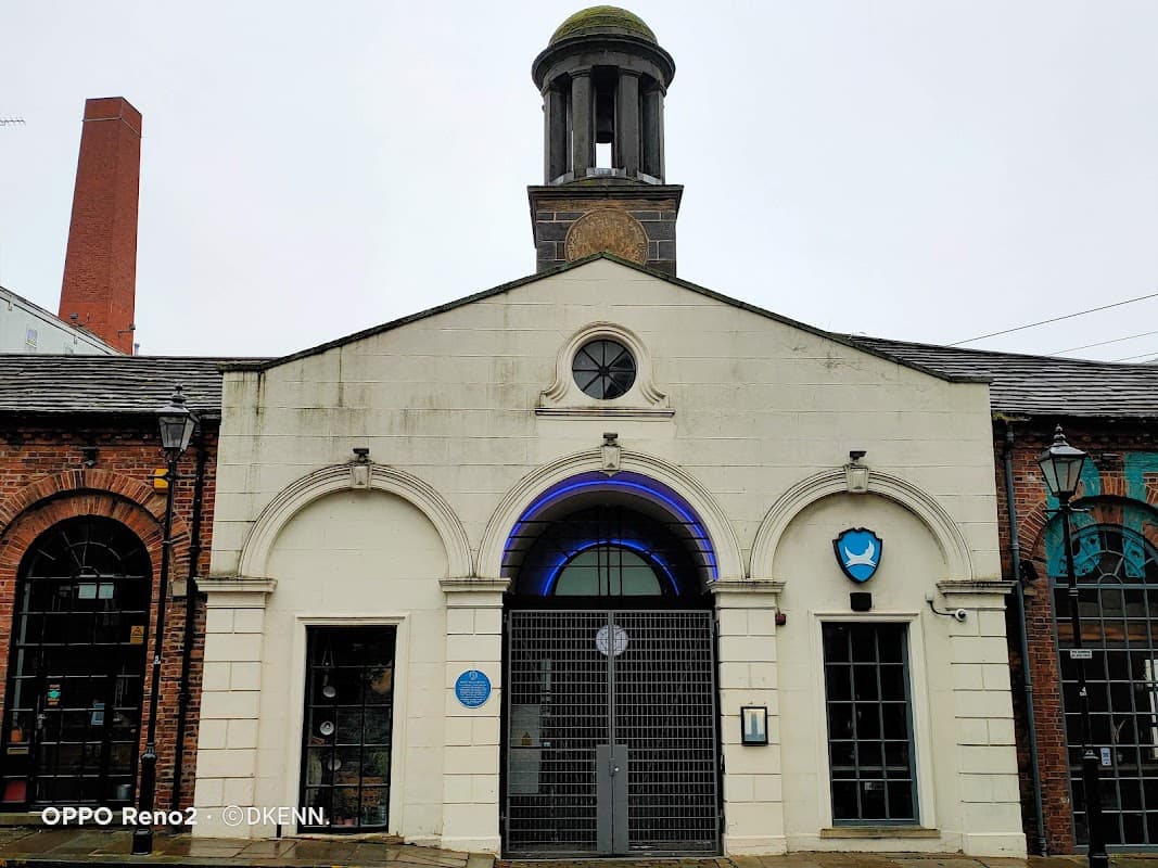 Dining at 3rd White Cloth Hall in knowsthorpe