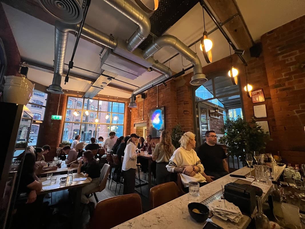 Food & drink at Farrands Bar in knowsthorpe