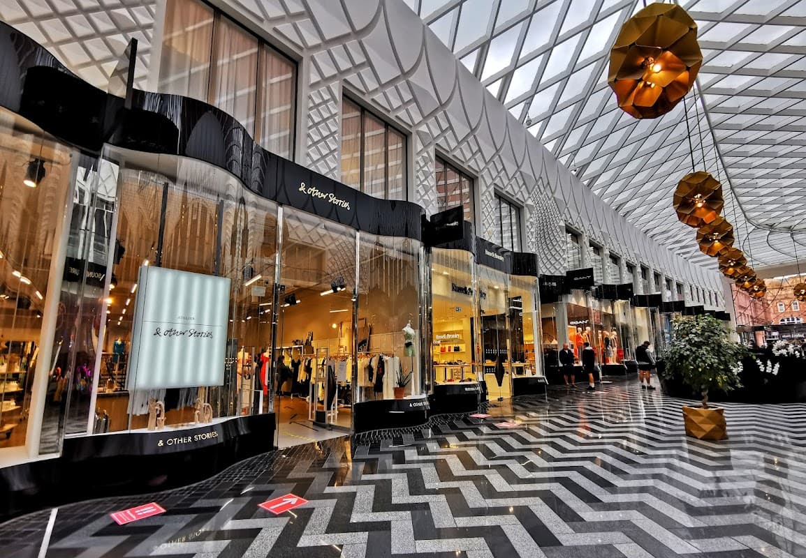 & Other Stories - Clothes Shops in leeds