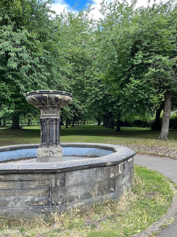 Armley Park - Park in leeds