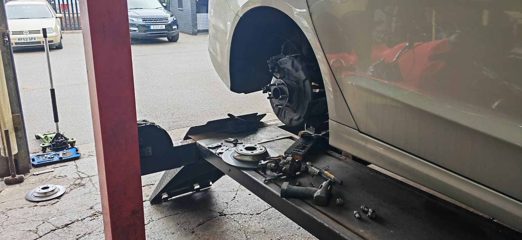 The Garage (Maltby) - Garages in maltby