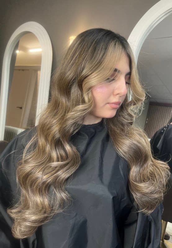 Caitlin Mia - Hair Salons in manor