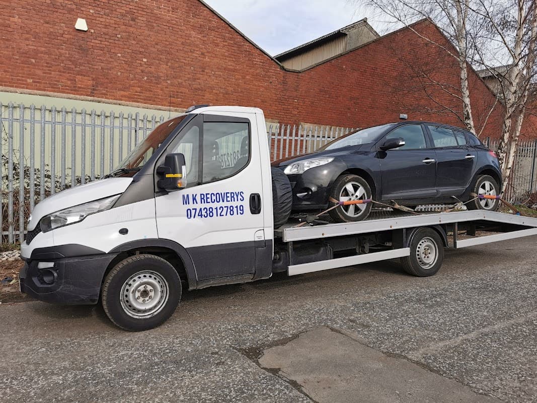 Jaguar Centre Sheffield - Garages in manor