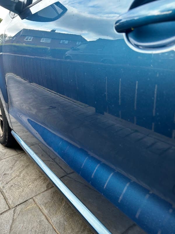 LW Body Repairs Ltd - Garages in middlesbrough