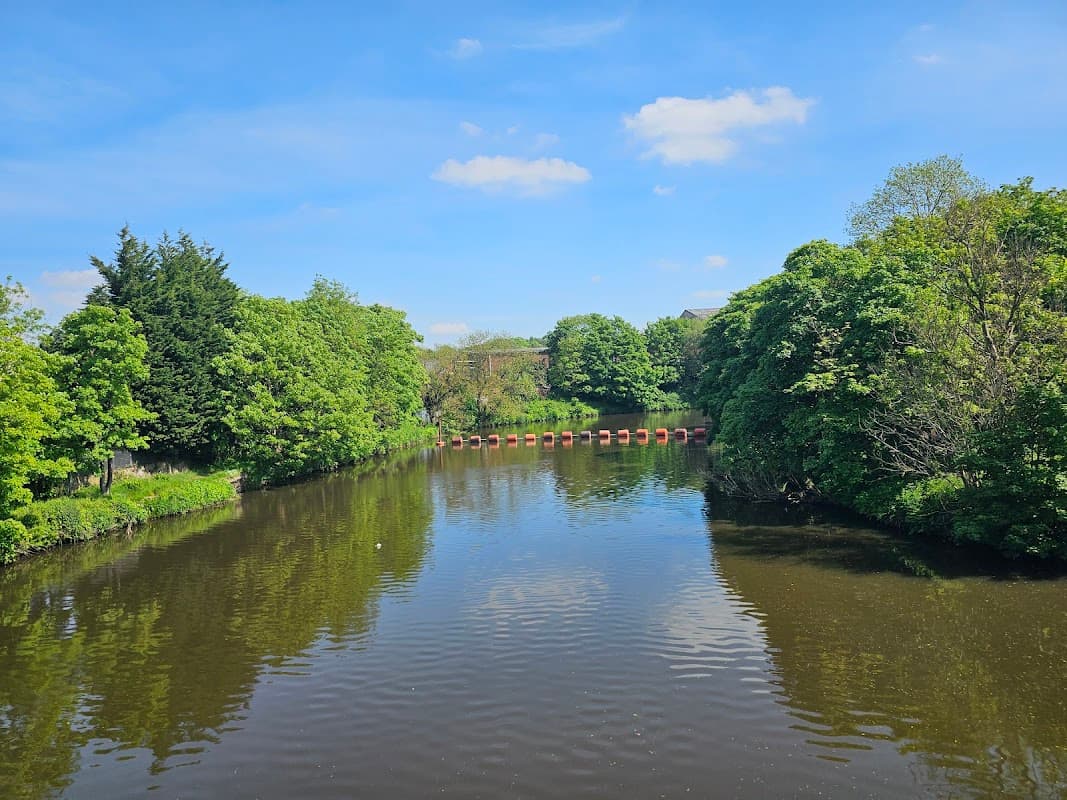 Battyeford Fluod Lock - Historic Site in mirfield
