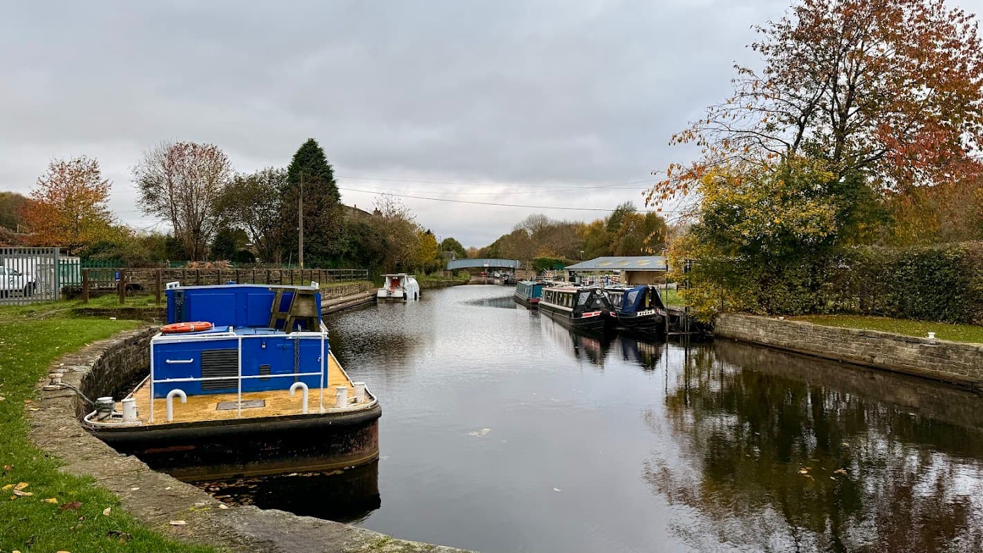 Battyeford Lock 17 - Historic Site in mirfield