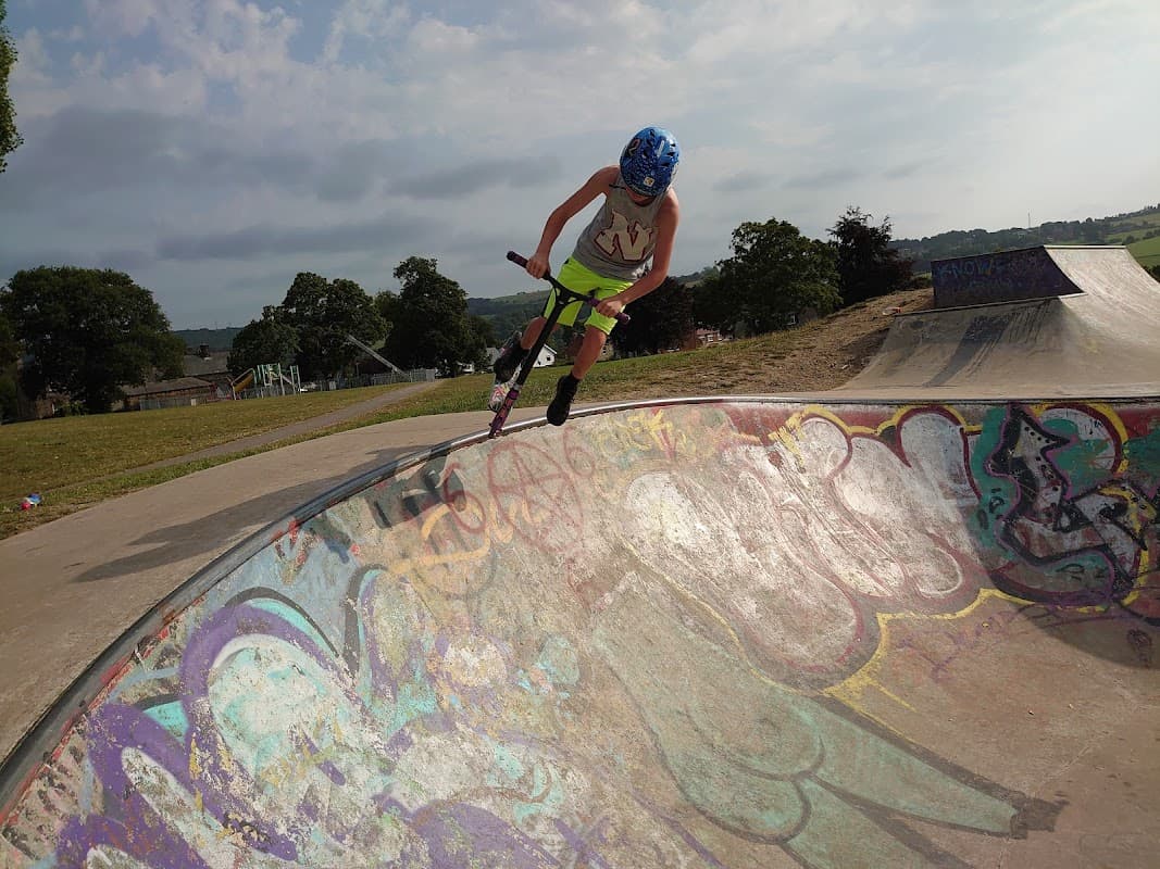 Knowl Park - Park in mirfield