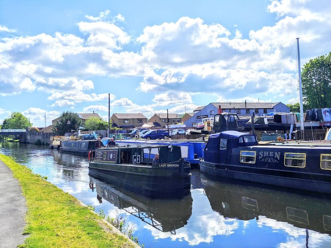 Mirfield Marina - Marinas in mirfield