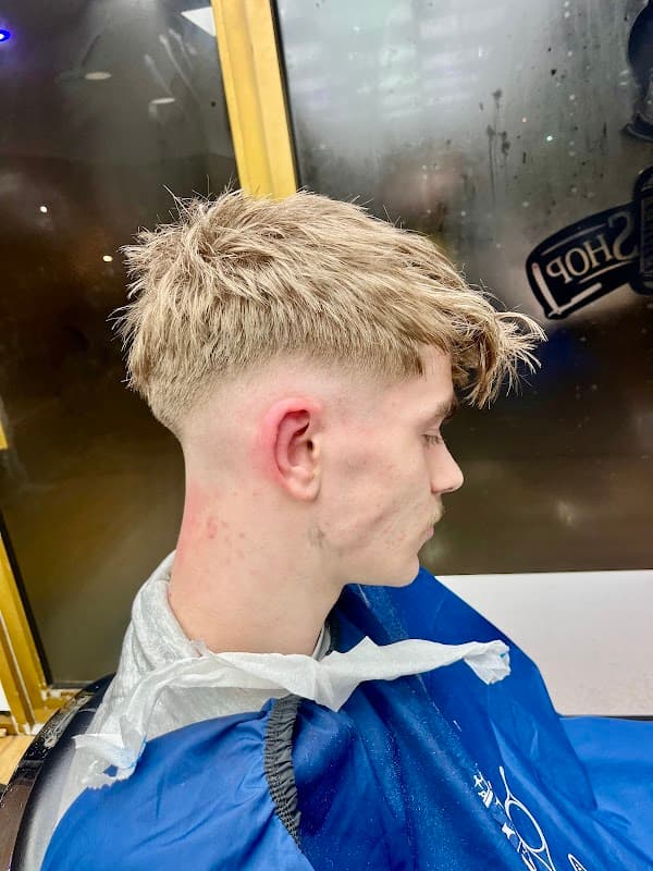 Genius Barbers Alwoodley - Barbers in moortown